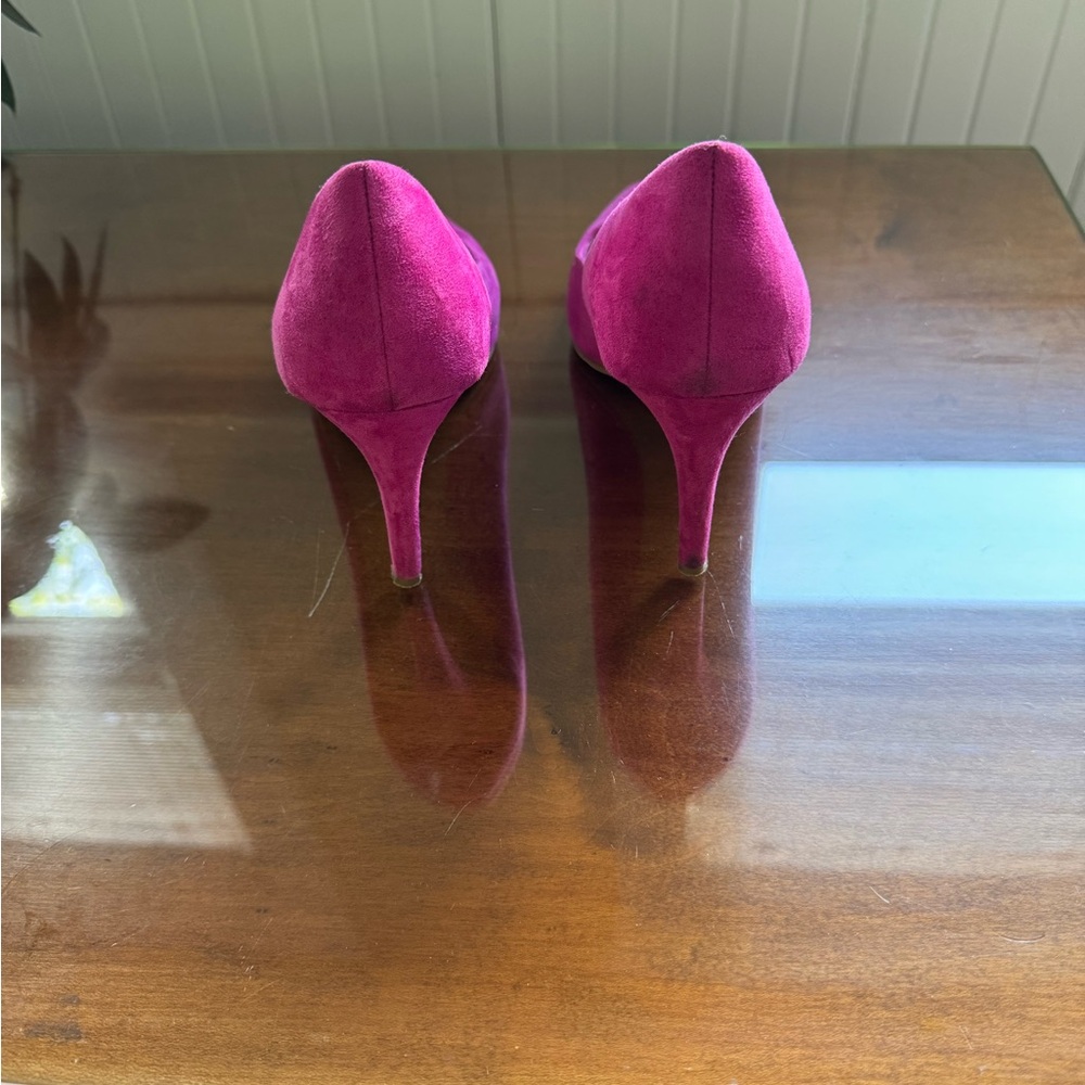 Pink Suede Pointed-Toe Heels - Picture 2 of 3